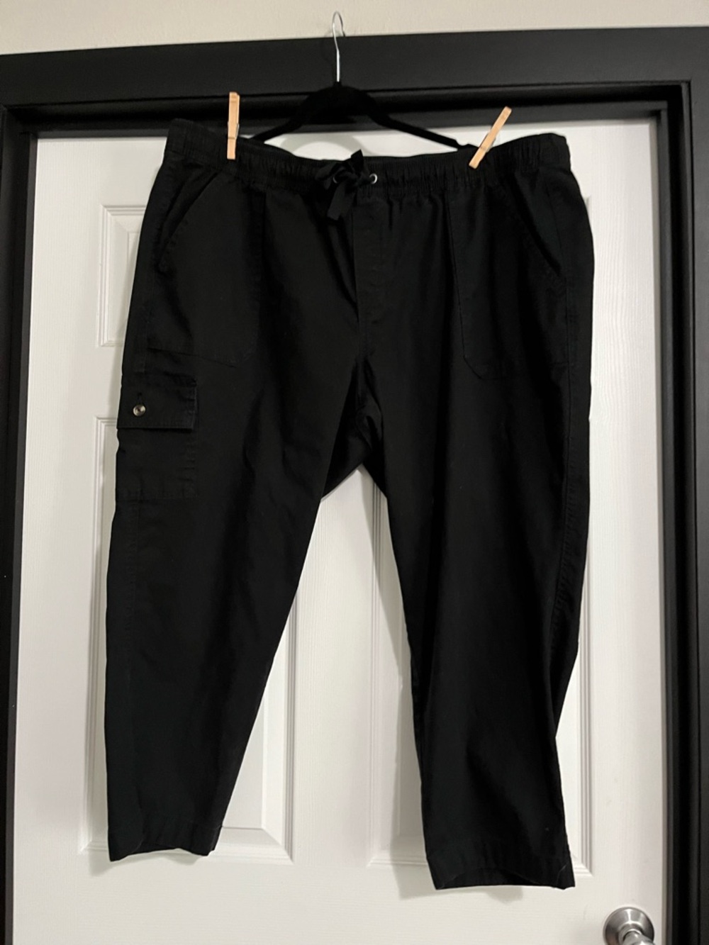 Levi's Drawstring Cargo Capris  sz 24